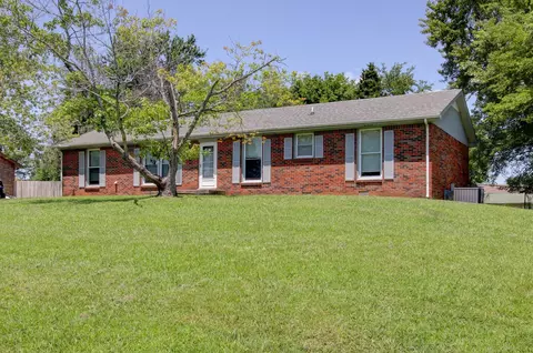 521 Cheatham Dr, Clarksville, TN 37042
