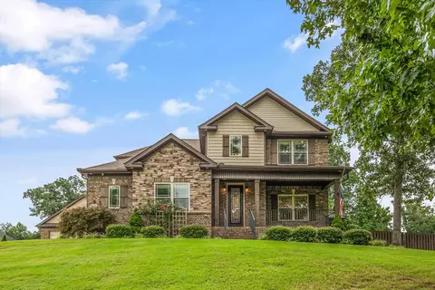 29 Knotting Hill Dr, Fayetteville, TN 37334