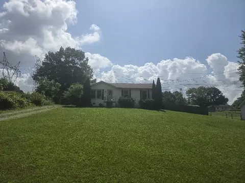 2819 Sparrow Dr, Clarksville, TN 37040