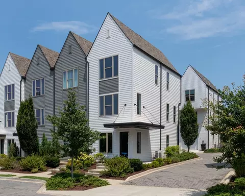 323 E Village Ln, Nashville, TN 37216