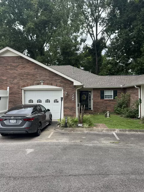 145 Eastdale Ln, Dickson, TN 37055