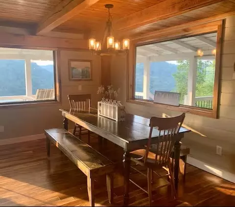 Dining - 175 Dillon Rd, Baxter, TN 38544 photo 2 of 2