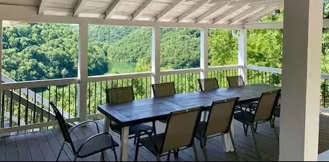 Exterior - 175 Dillon Rd, Baxter, TN 38544 photo 3 of 6