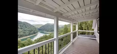 Exterior - 175 Dillon Rd, Baxter, TN 38544 photo 2 of 6