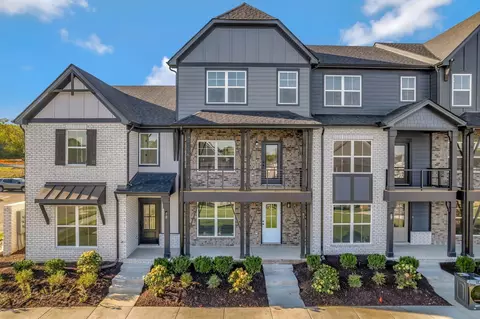 614 Granbury Pvt Dr, Hendersonville, TN 37075