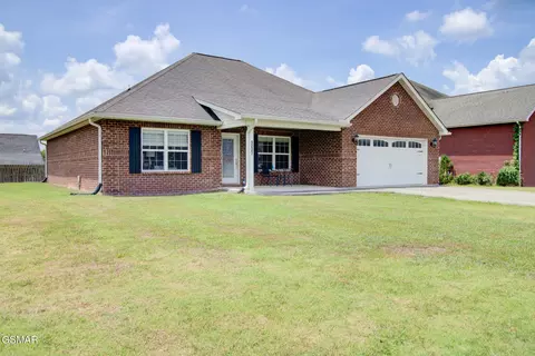 1237 Bastogne Dr, Maryville, TN 37801