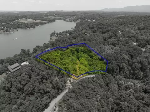 2 Penelope Ln, Sevierville, TN 37862