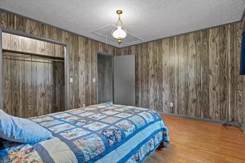 Bedroom - 166 Parrish Ln, Mcewen, TN 37101 photo 8 of 9