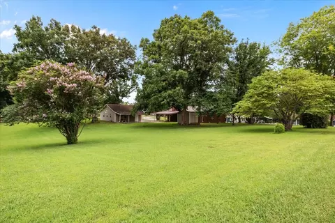 Exterior - 166 Parrish Ln, Mcewen, TN 37101 photo 9 of 13