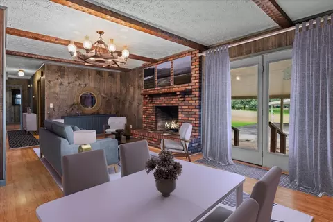 Dining - 166 Parrish Ln, Mcewen, TN 37101 photo 1 of 3
