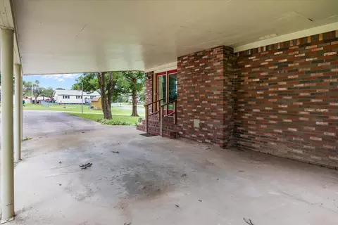 Exterior - 166 Parrish Ln, Mcewen, TN 37101 photo 3 of 13