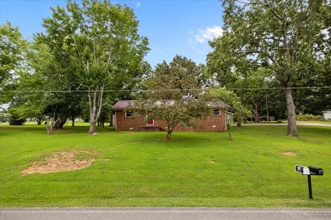 Exterior - 166 Parrish Ln, Mcewen, TN 37101 photo 13 of 13