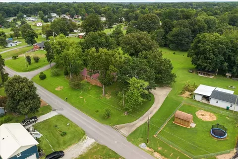 View/Area - 166 Parrish Ln, Mcewen, TN 37101 photo 18 of 19