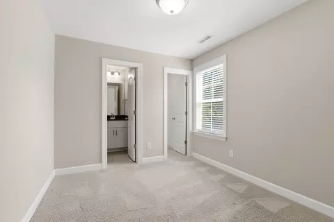 Bedroom - 507 E Castle St, Murfreesboro, TN 37130 photo 2 of 6