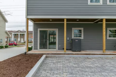 Exterior - 507 E Castle St, Murfreesboro, TN 37130 photo 5 of 6