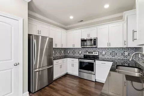 Kitchen - 507 E Castle St, Murfreesboro, TN 37130 photo 3 of 3