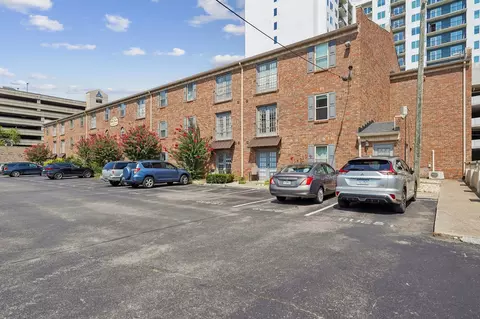 1808 State St #207, Nashville, TN 37203