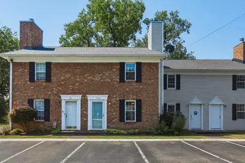 286 Donna Dr #B, Hendersonville, TN 37075