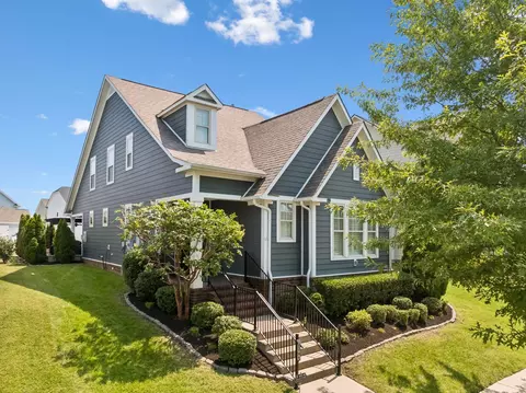 2791 Americus Dr, Thompsons Station, TN 37179