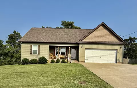 122 Blue Grass Dr, Shelbyville, TN 37160