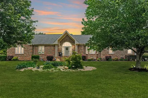 201 Buchanan Cir, Hendersonville, TN 37075
