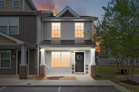 955 Big Sky Dr #J, Clarksville, TN 37040