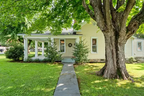 214 2nd Ave, Columbia, TN 38401