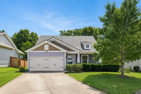 5497 Escalade Dr, Mount Juliet, TN 37122