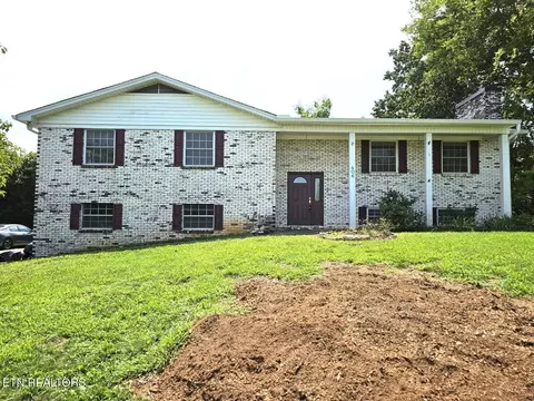 406 Montvale Station Rd, Maryville, TN 37803