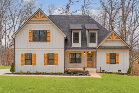 1800 Gholson Rd, Clarksville, TN 37043