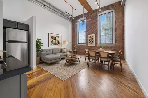 1350 Rosa L Parks Blvd #222, Nashville, TN 37208