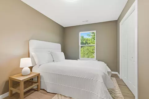 Bedroom - 118 Hill Place Ct, Dickson, TN 37055 photo 2 of 2