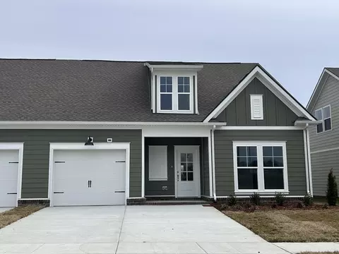 5136 Pace Park Cir, Columbia, TN 38401