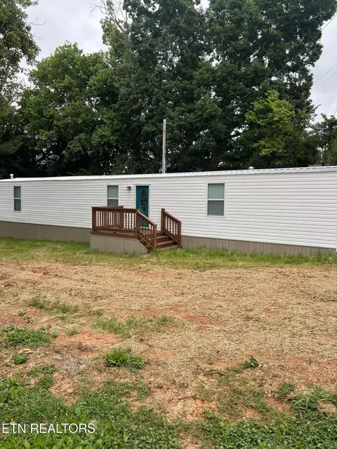 9960 Shaw Ferry Rd, Lenoir City, TN 37772