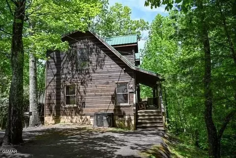 1920 Buckeye View Way, Sevierville, TN 37876