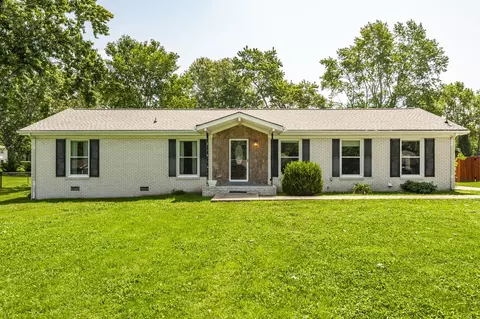 840 Britton Ave, Gallatin, TN 37066