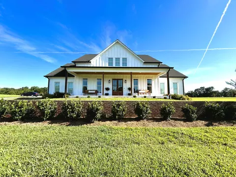 127 Bosham Rd, Westmoreland, TN 37186