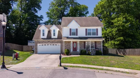 669 Wolfchase Ct, Clarksville, TN 37042