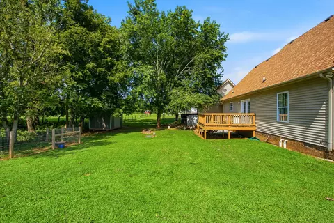 Exterior - 6425 Highway 25 E, Springfield, TN 37172 photo 16 of 23
