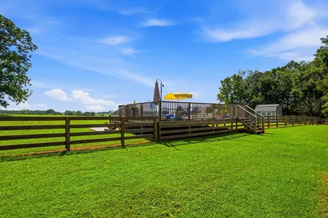 Exterior - 6425 Highway 25 E, Springfield, TN 37172 photo 5 of 23
