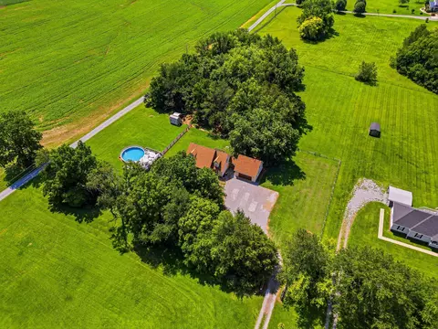 View/Area - 6425 Highway 25 E, Springfield, TN 37172 photo 2 of 9