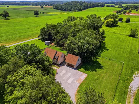 View/Area - 6425 Highway 25 E, Springfield, TN 37172 photo 3 of 9