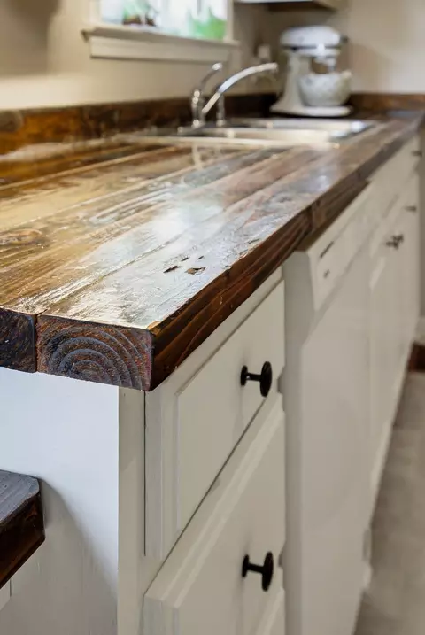 Kitchen - 6425 Highway 25 E, Springfield, TN 37172 photo 3 of 5