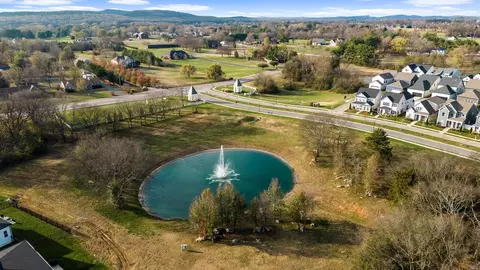 View/Area - 5638 Eaglemont Dr, Murfreesboro, TN 37129 photo 4 of 6