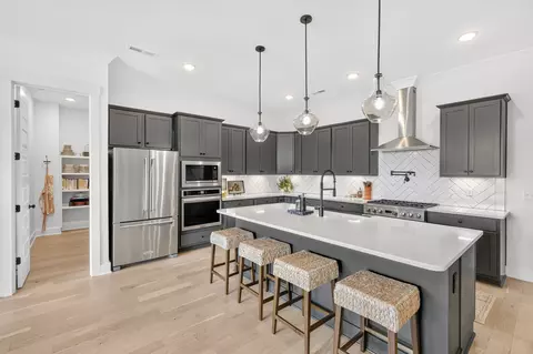 Kitchen - 5638 Eaglemont Dr, Murfreesboro, TN 37129 photo 4 of 5