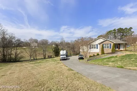 930 Shaver Dr, Talbott, TN 37877 photo 3