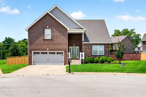 1031 Christian James Ct, Clarksville, TN 37043