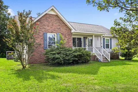 514 W Market St, Portland, TN 37148