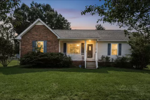 514 W Market St, Portland, TN 37148