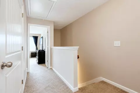 Entry Way - 820 Staten Dr, Murfreesboro, TN 37128 photo 2 of 3